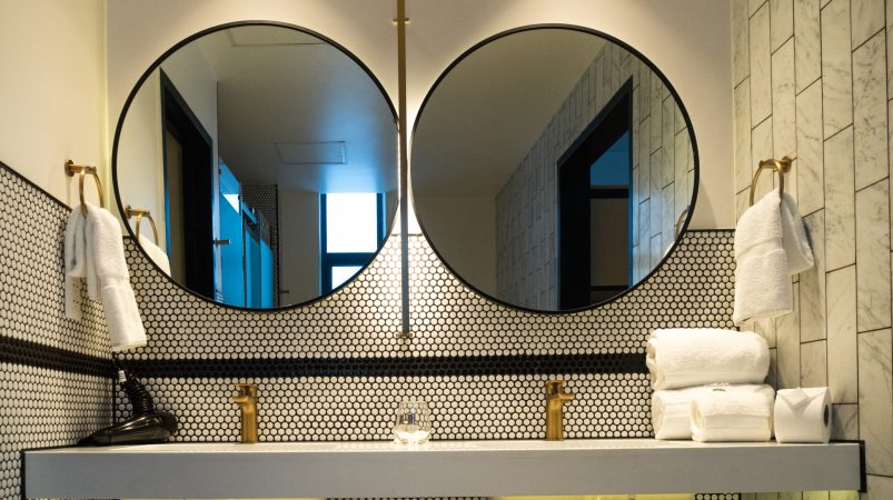 MET suite Bathroom